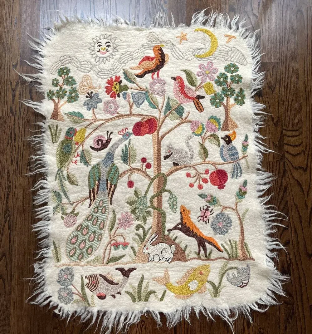 Vibrant Animal Embroidered Wool Wall Tapestry Smal Carpet Floor Fringe Edge RARE